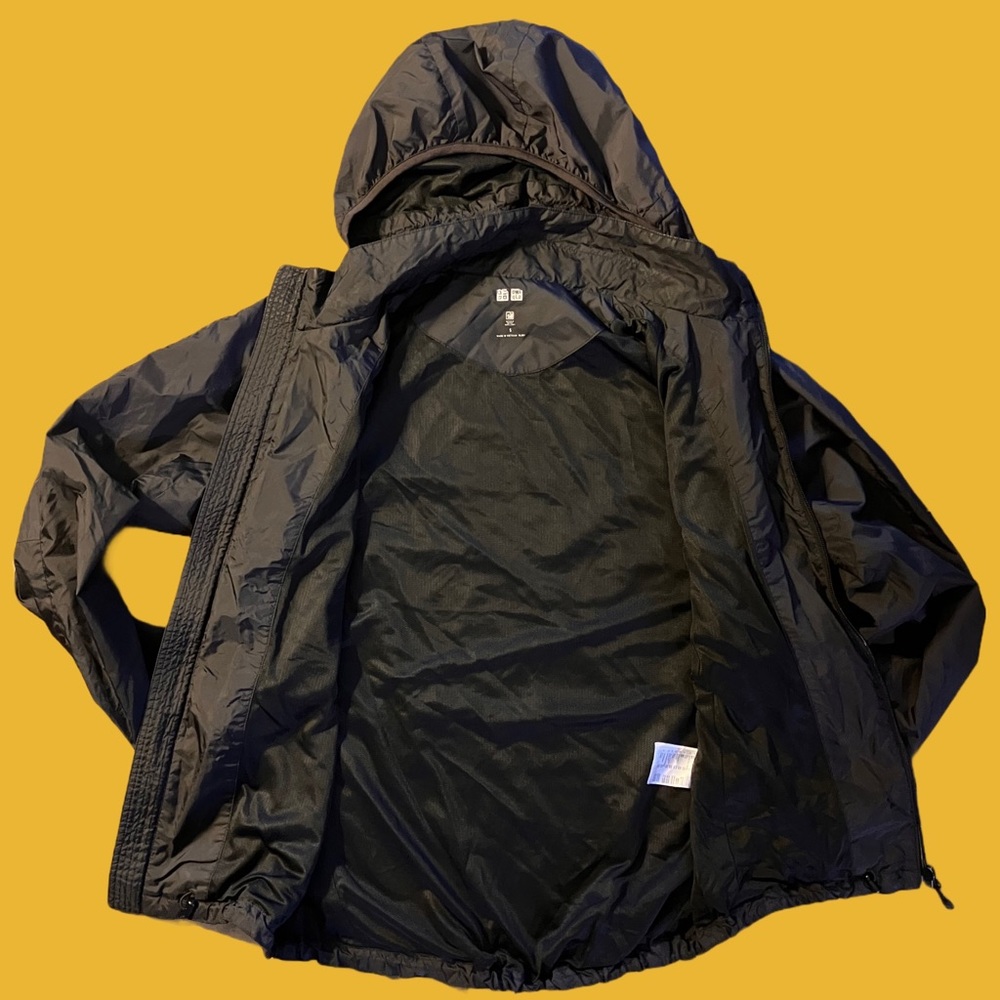 Uniqlo WindBreakerJacket - Black